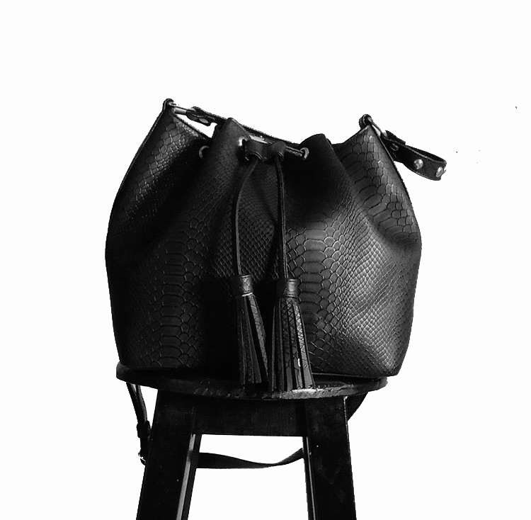 Bucket bag textura